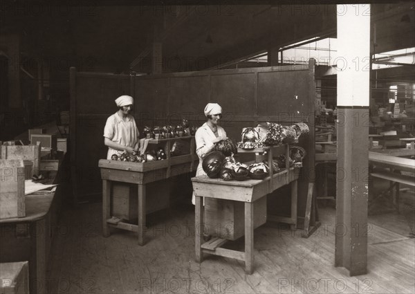 Women foiling Easter eggs, Rowntree factory, York, Yorkshire, 1929. Artist: Unknown