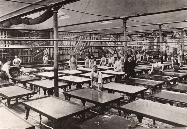 Toffee making at Mackintosh, Halifax, West Yorkshire, 1912. Artist: Unknown