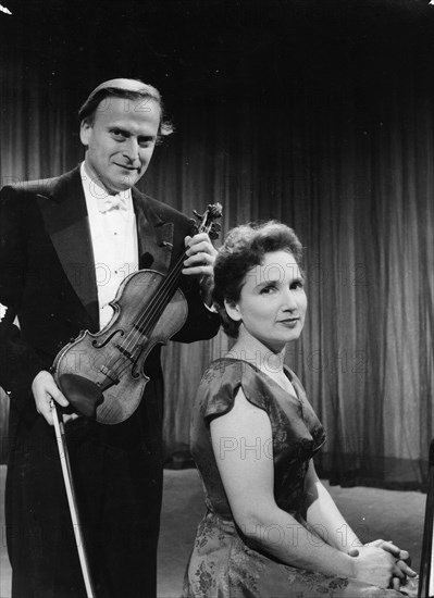 Yehudi Menuhin (1916-1999) with his sister Hephzibah Menuhin (1920-1981), American musicians. Artist: Unknown