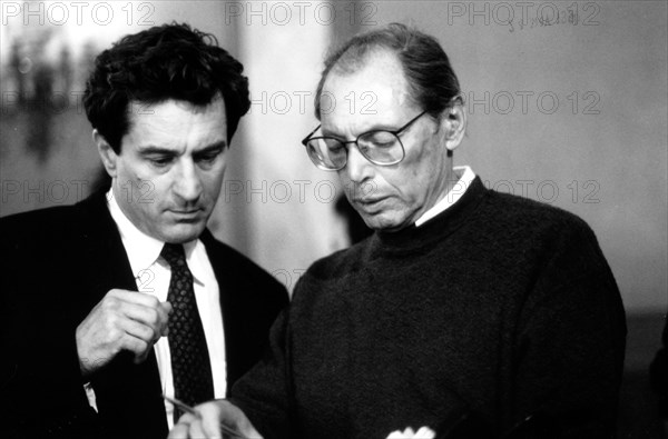 Irvin Winkler (1931- ) Film maker with Robert De Niro (1943- ), 1991. Artist: Unknown