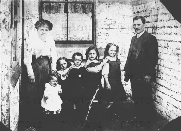 The Levenstein family of Middlesbrough, c1910. Artist: Unknown