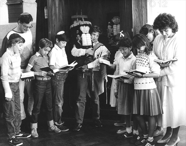 Children's service, London, 1984. Artist: Sidney Harris