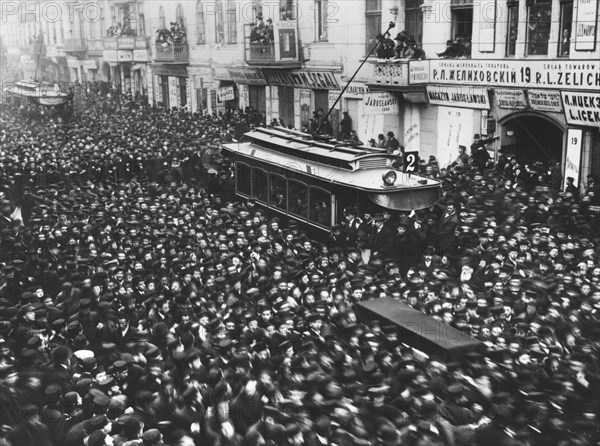 Funeral of Rabbi Elias Haim Meisel, Lodz, Poland, 1912. Artist: Unknown