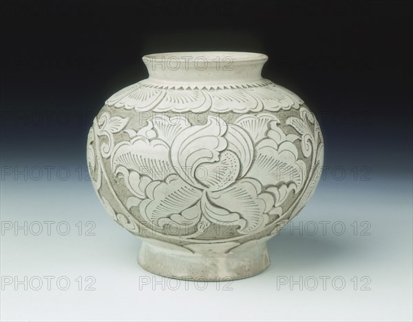 Cizhou stoneware jar, early Northern Song dynasty, China, late 10th-early 11th century. Artist: Unknown