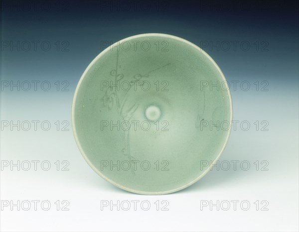 Celadon bowl, late Southern Song dynasty, China, 1200-1279. Artist: Unknown