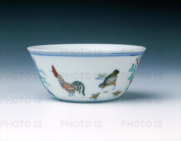 Chicken cup with doucai enamels, late Kangxi period, Qing dynasty, China, 1700-1722. Artist: Unknown