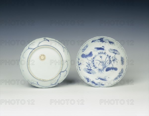 Pair of Kraak blue and white dishes with bird decoration, China, 1575-1600. Artist: Unknown
