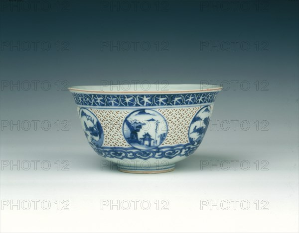 Reticulated blue and white bowl, China, 1600-1644. Artist: Unknown