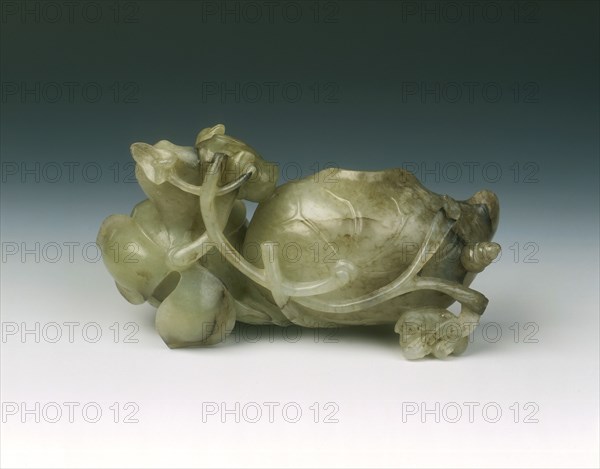 Jade lotus brushwasher with frog, duck and snail, late Ming dynasty, China, 1550-1644. Artist: Unknown