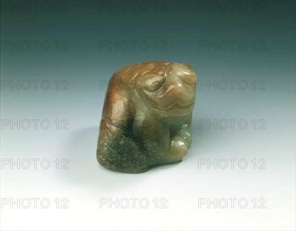 Jade dog-like animal, Six Dynasties period, China, 220-598. Artist: Unknown