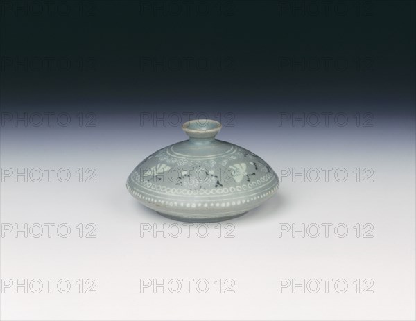 Celadon oil jar with inlaid design of moths and daisies, Koryo dynasty, Korea, late 12th century. Artist: Unknown