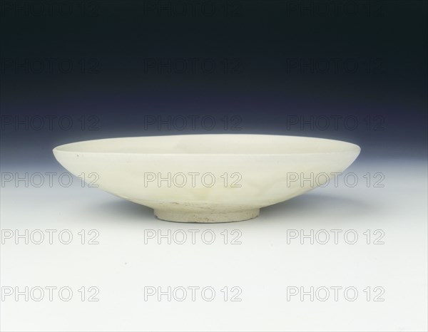 Carved Cizhou bowl with goose, Northern Song dynasty, China, 11th century. Artist: Unknown