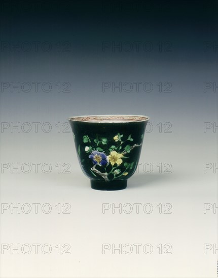 Famille noire cup, Qing dynasty, China, 1662-1722. Artist: Unknown