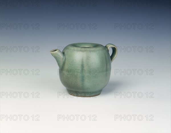 Longquan melon-shaped ewer, Yuan dynasty, China, 1279-1368. Artist: Unknown