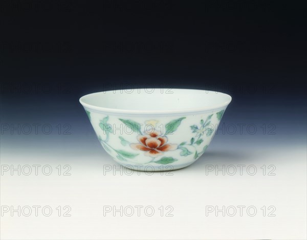 Doucai cup with peonies, Qing dynasty, late Kangxi period, China, 1700-1722. Artist: Unknown