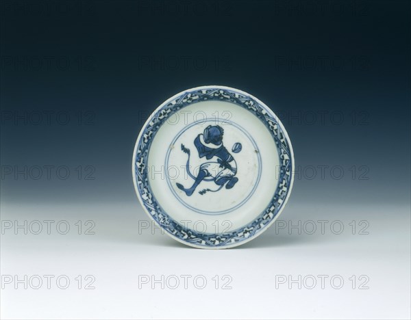Blue and white saucer, Ming dynasty, late Wanli period, China, 1600-1620. Artist: Unknown