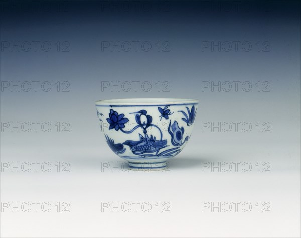 Blue and white bowl, Ming dynasty, China, 1550-1599. Artist: Unknown