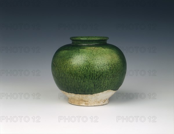Green lead glazed wannian jar, Tang dynasty, China, 618-907 AD. Artist: Unknown