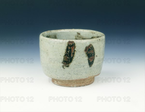 Grey glazed cup with brown splashes, Yuan dynasty, China, 1279-1368. Artist: Unknown