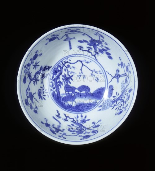Yellow medallion bowl with three sheep, Guangxu period, Qing dynasty, China, 1875-1908. Artist: Unknown