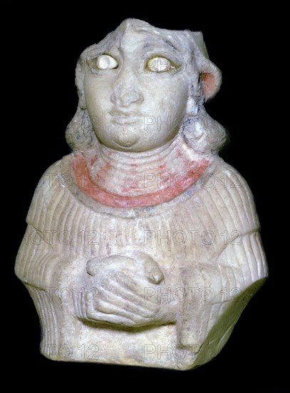 Babylonian white marble figure of a woman, 30th century BC Artist: Unknown