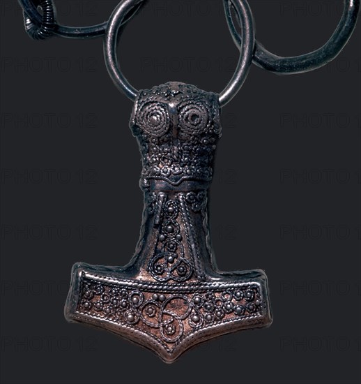 Viking 'Thor's Hammer' pendant, 10th century Artist: Unknown