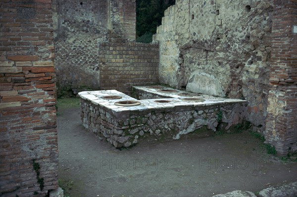 Roman food-shop in Herculaneum, 1st century. Artist: Unknown