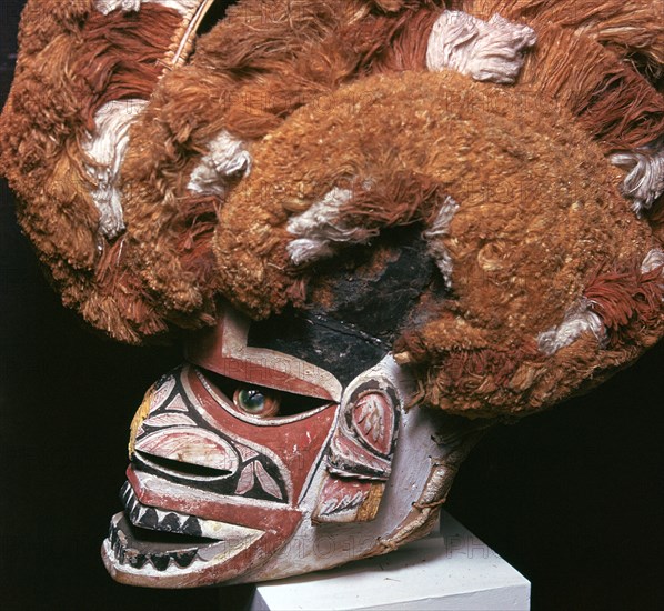 Melanesian mask from New Ireland. Artist: Unknown