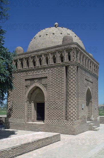 Mausoleum of Ismail Samani in Samarkand, 9th century. Artist: Unknown
