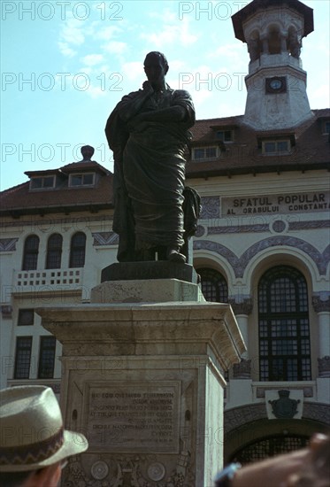 Statue of the Roman poet Ovid, 1st century. Artist: Unknown