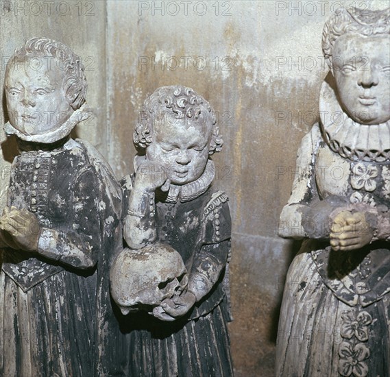 The children of Sir John Scudamore at his tomb, 17th century. Artist: Unknown