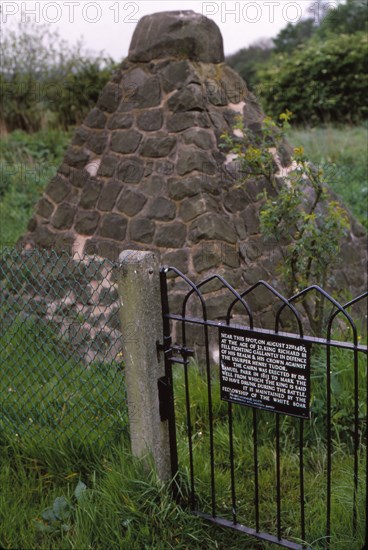 King Richards Well, Bosworth Field, Leicestershire, England, 20th century. Artist: CM Dixon.