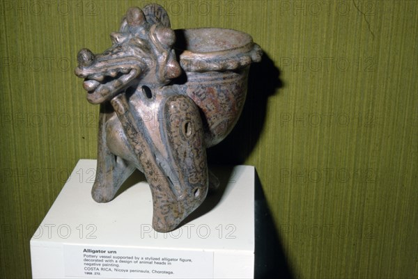 Pottery Vessel supported by Alligator Figure, Nicoya Peninsula, Chorotega, Costa Rica. Artist: Unknown.