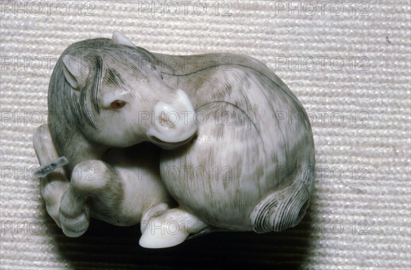 Japanese Netsuke Horse Artist: Unknown.