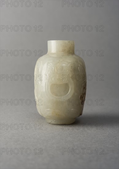 Jade snuff bottle, China, Qing dynasty, 1644-1911. Creator: Unknown.