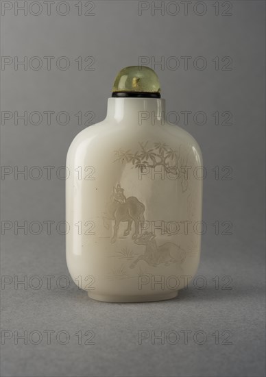 White glass snuff bottle, China, Qing dynasty, 1644-1911. Creator: Unknown.