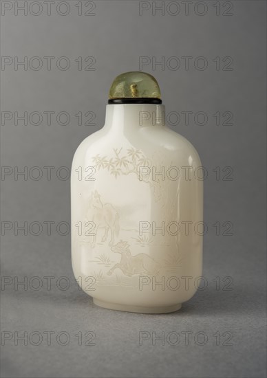 White glass snuff bottle, China, Qing dynasty, 1644-1911. Creator: Unknown.