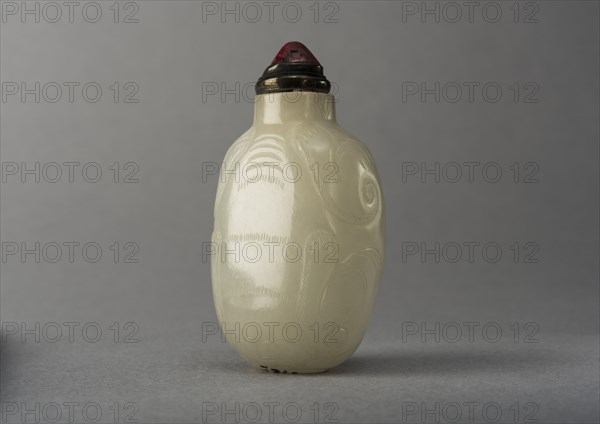 Jade snuff bottle in an animal form, China, Qing dynasty, 1644-1911. Creator: Unknown.