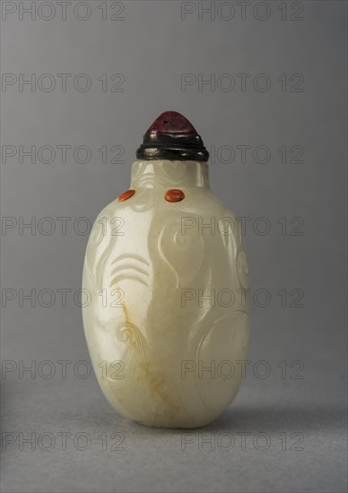 Jade snuff bottle in an animal form, China, Qing dynasty, 1644-1911. Creator: Unknown.