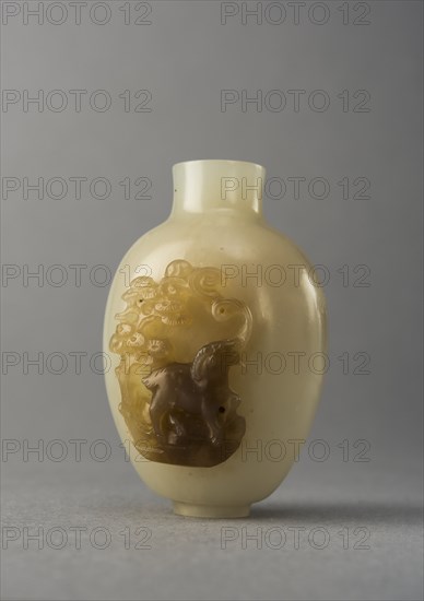 Jade snuff bottle with raised carving of animals, China, Qing dynasty, 1644-1911. Creator: Unknown.