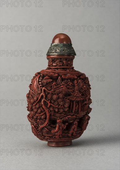 Lacquer snuff bottle, China, Qing dynasty, 1644-1911. Creator: Unknown.