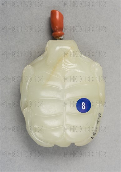 Jade snuff bottle in a turtle form, China, Qing dynasty, 1644-1911. Creator: Unknown.