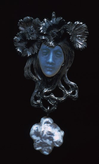 Female face pendant, c1898-1900. Artist: Rene Lalique