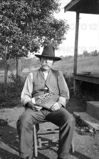 Jasper Robertson, Burnsville, Yancey County, North Carolina, USA, 1916-1918. Artist: Cecil Sharp