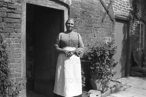 Emma Overd, Langport, Somerset, 1904-1909. Artist: Cecil Sharp