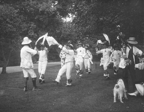Bampton Morris Dancers, Oxfordshire, Whit Monday, 5 June 1911. Artist: Cecil Sharp