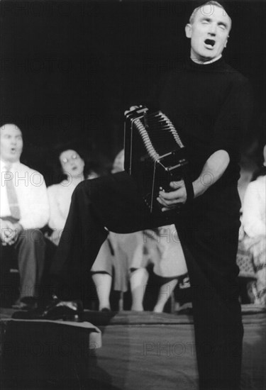 Bob Roberts playing the melodion, London, February 1961. Artist: Eddis Thomas