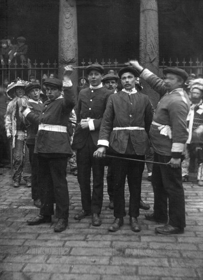 Sleights Sword Dancers, East Side, Whitby, Yorkshire, c1912.  Artist: Cecil Sharp