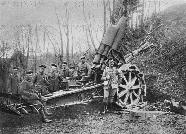 German mortar at the front, Predeal, Romania, World War I, 1916. Artist: Unknown