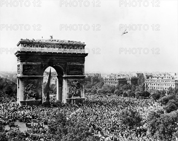 Celebrating the liberation of Paris, 26 August 1944. Artist: Unknown